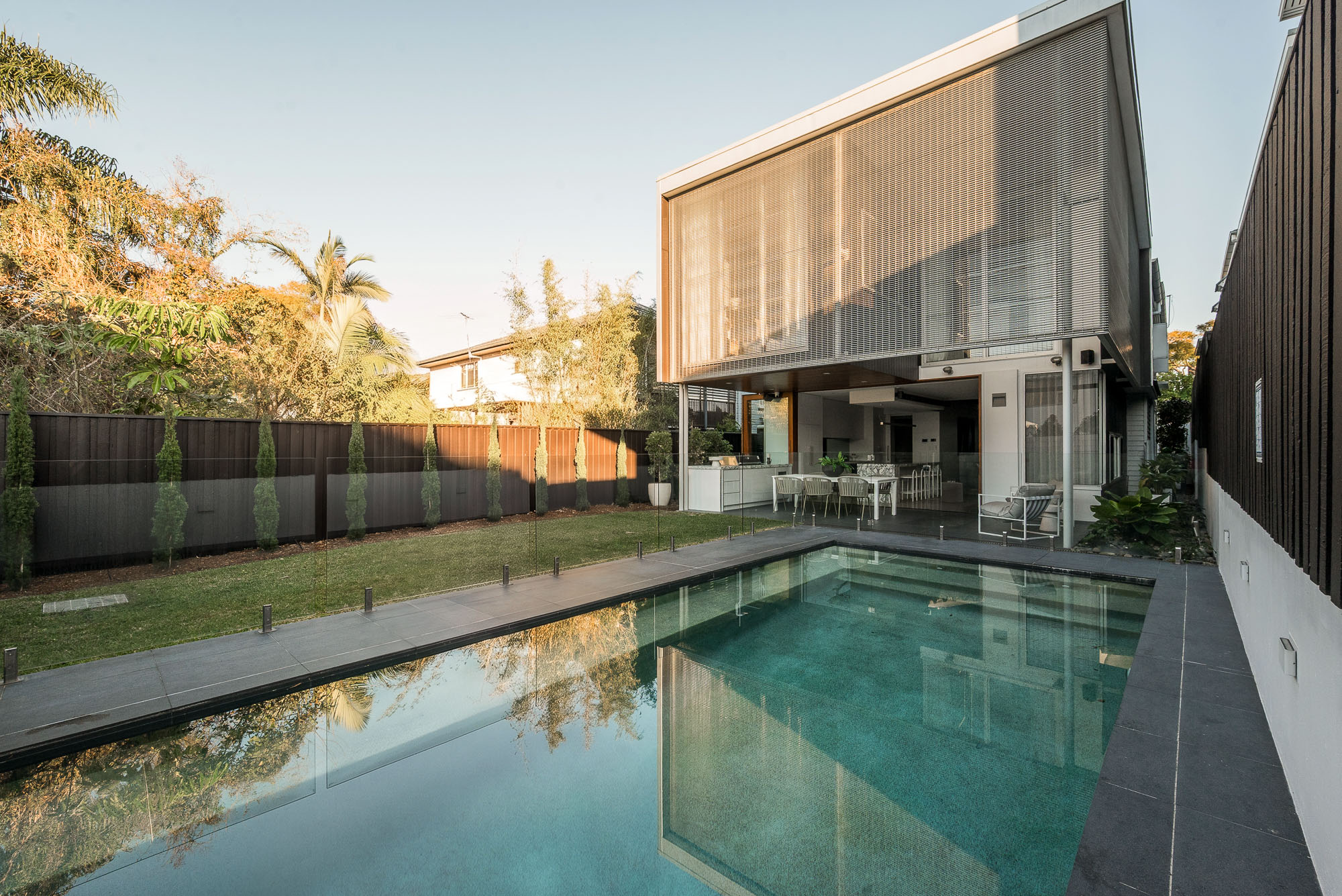 105 Villiers Street photo 1
