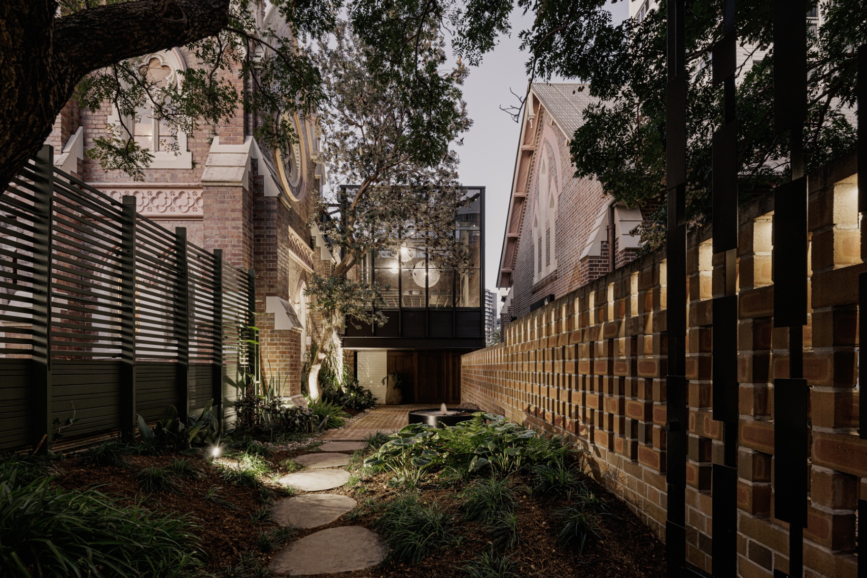 118 Brookes Street photo 1