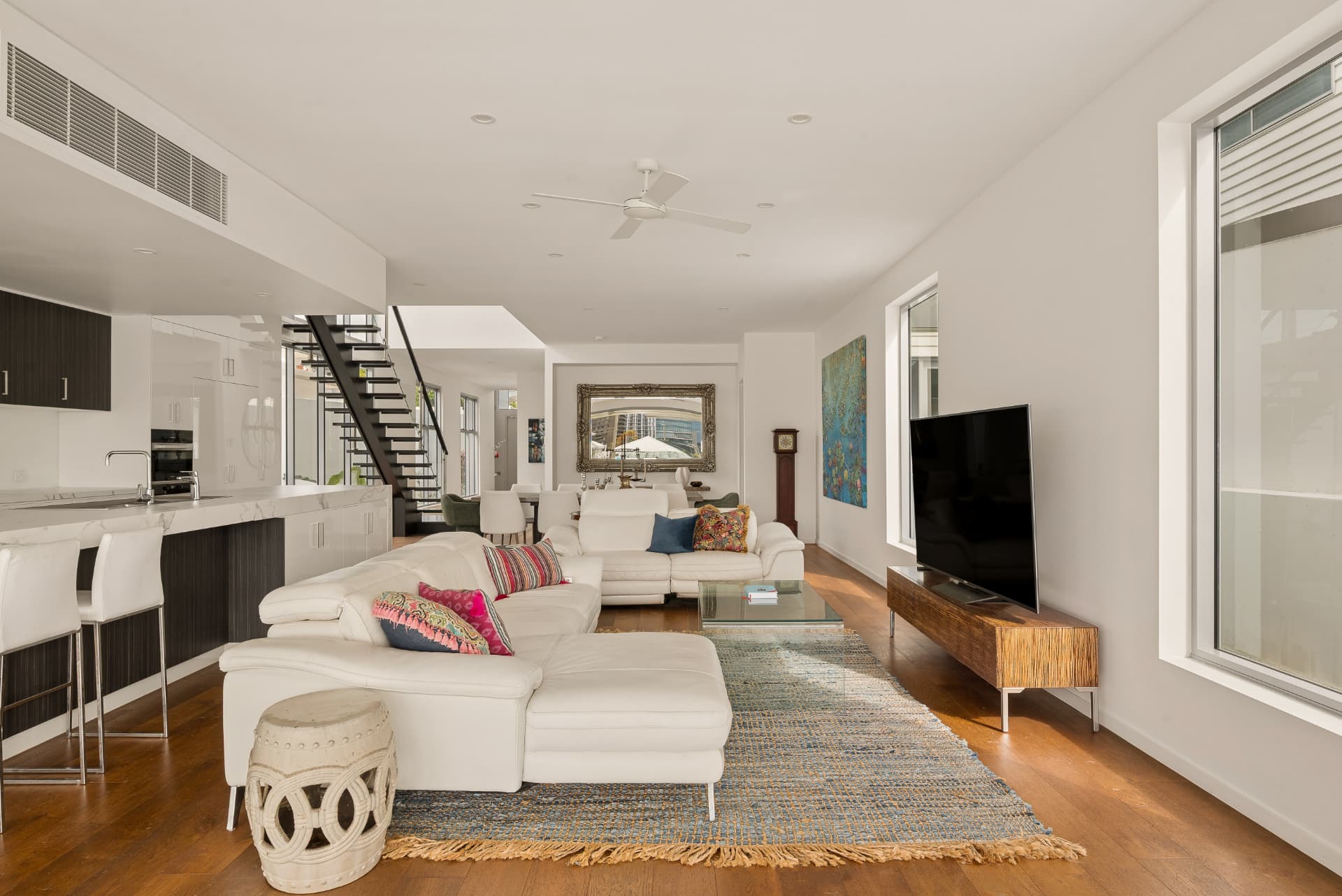242 Kent Street photo 6