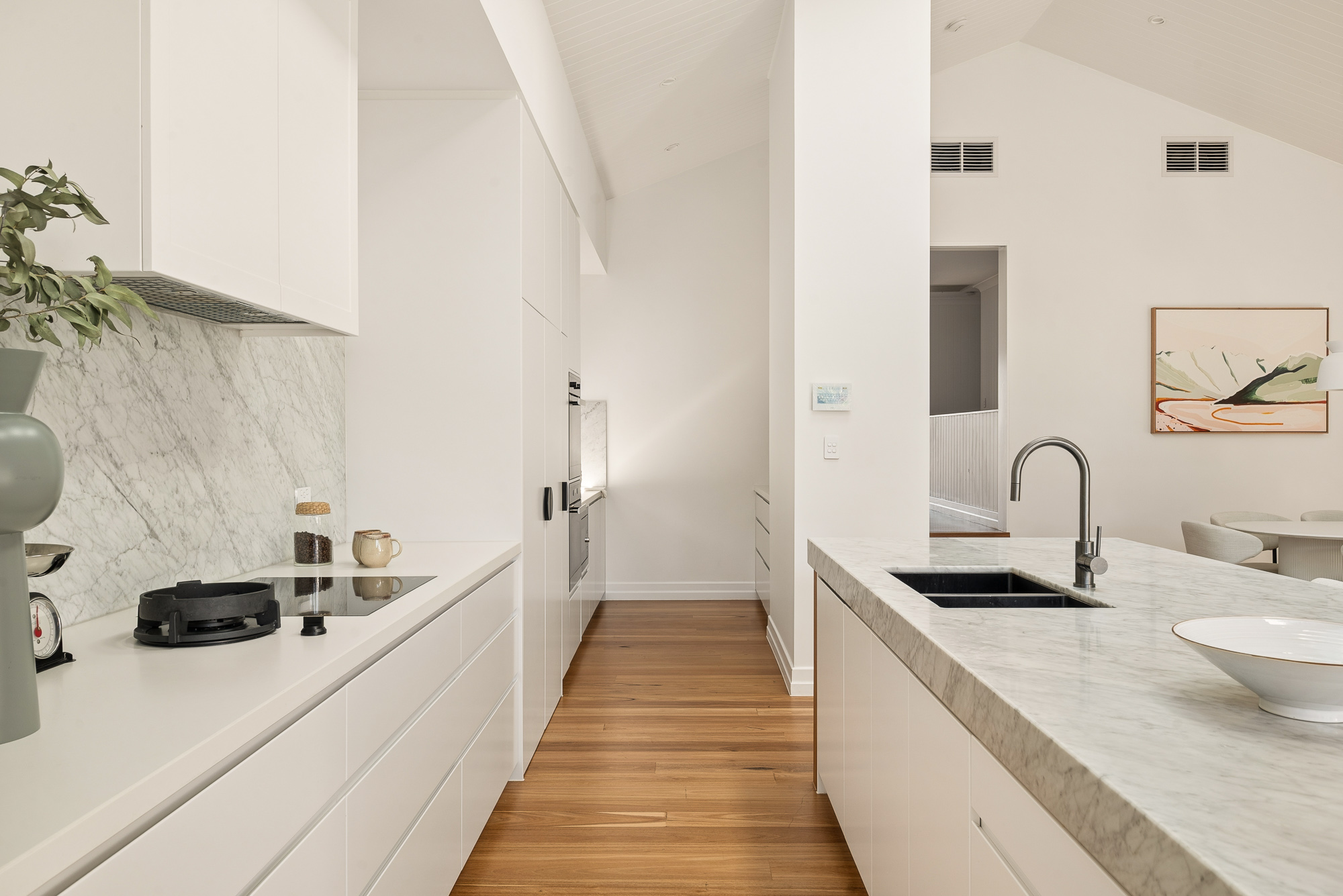 45 Saint Vincent Street photo 3