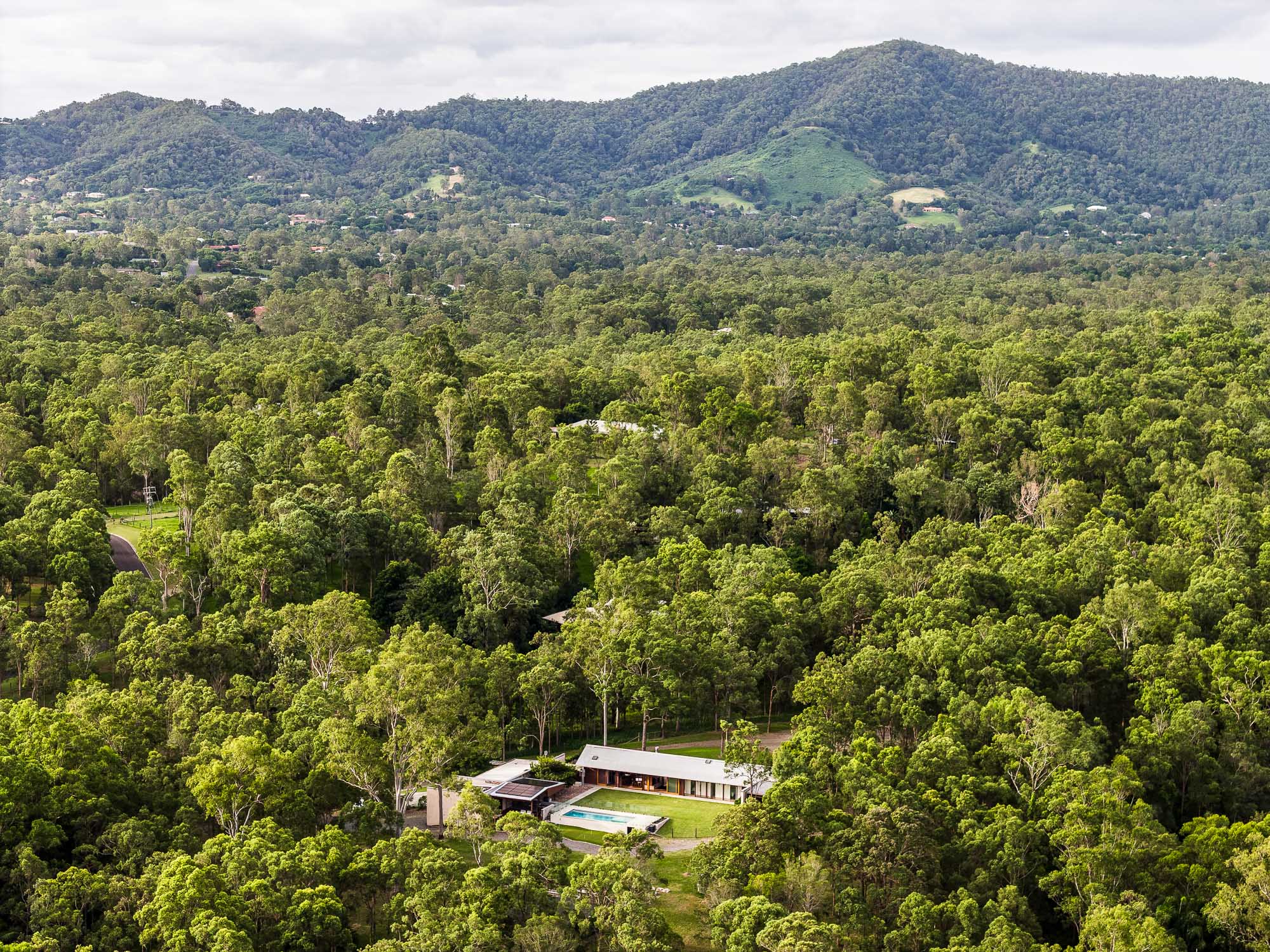 6 Parragilga Close photo 2