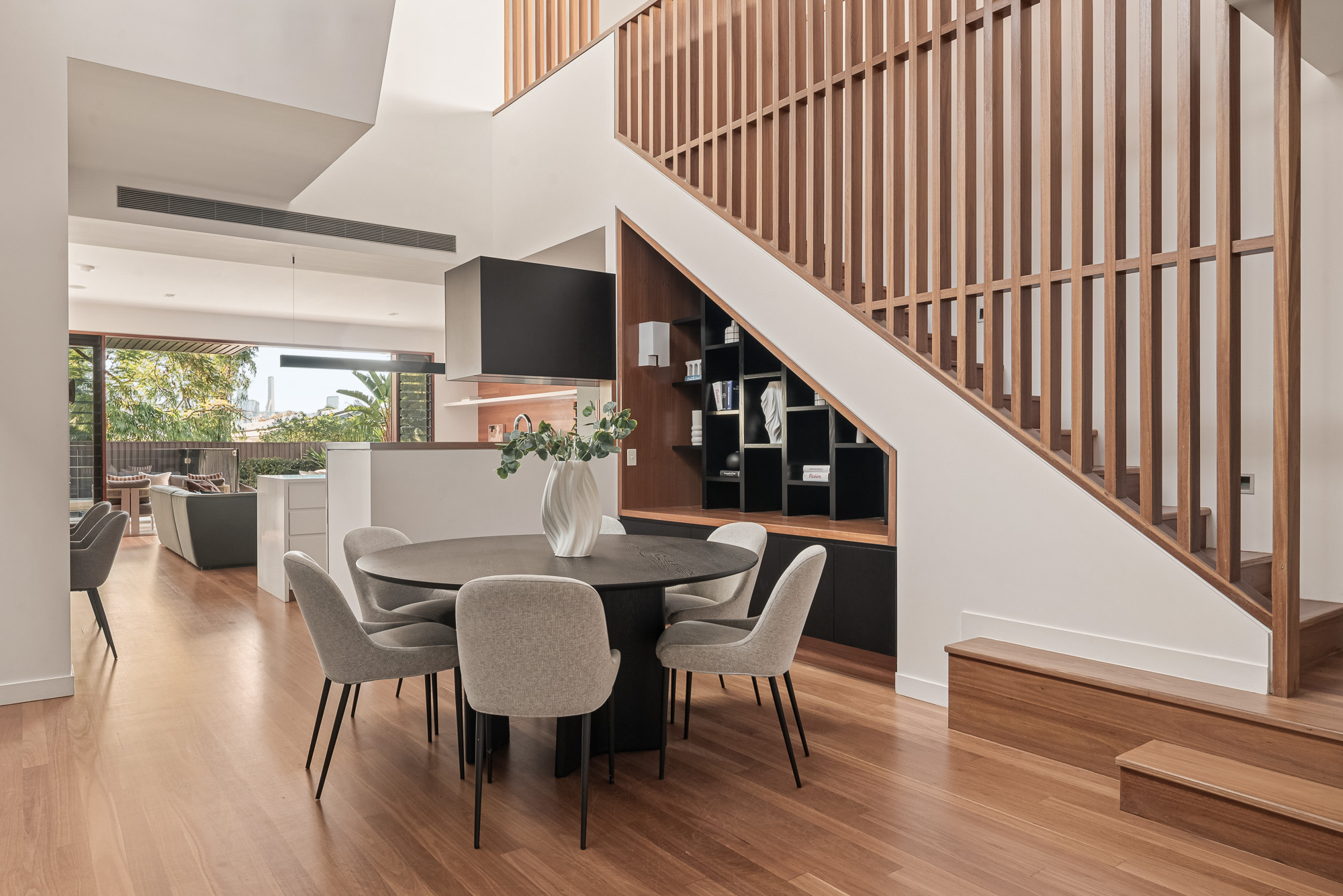 43 Wilden Street photo 1